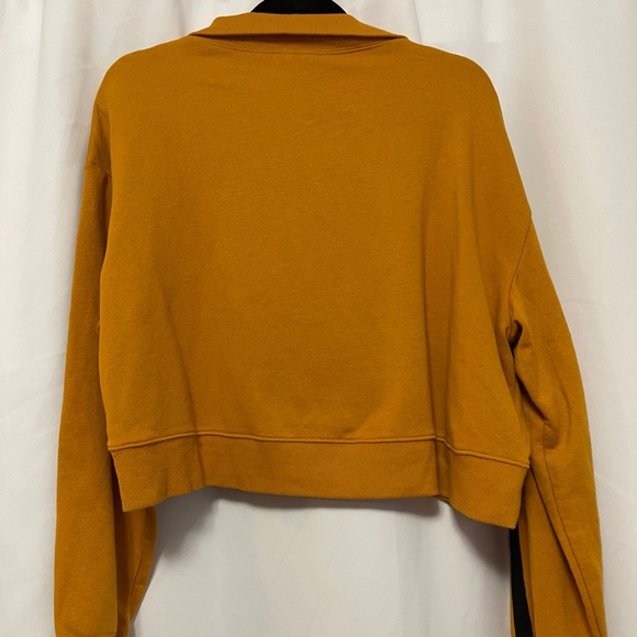 ☆ H&M Zip-up Sweatshirt | Semi-Crop | Mustard Yellow, Black and White - Picture 2 of 4